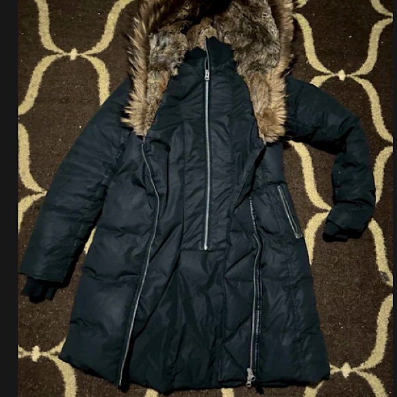 Womens Mackage Lavish Trish Black Fur Hood Trim Zip Duck Down Puffer Coat XS - Picture 1 of 9